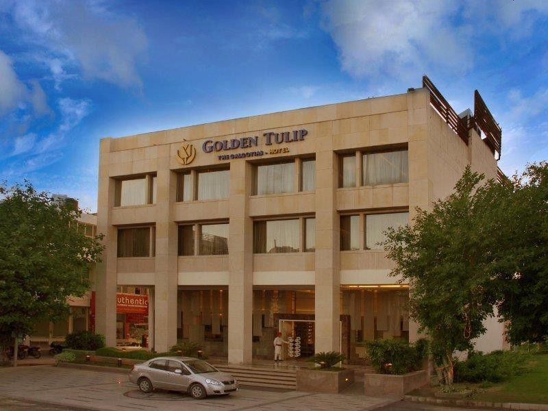 גורגאון The Galgotias Hotel Gurugram מראה חיצוני תמונה